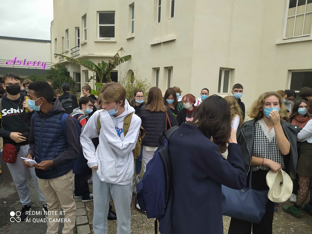 Terminale Ciné +
Atelier cinéma : création de deux films et montage « mashup »
16479717010311 Terminale Ciné +
Atelier cinéma : création de deux films et montage « mashup »
16479717010311