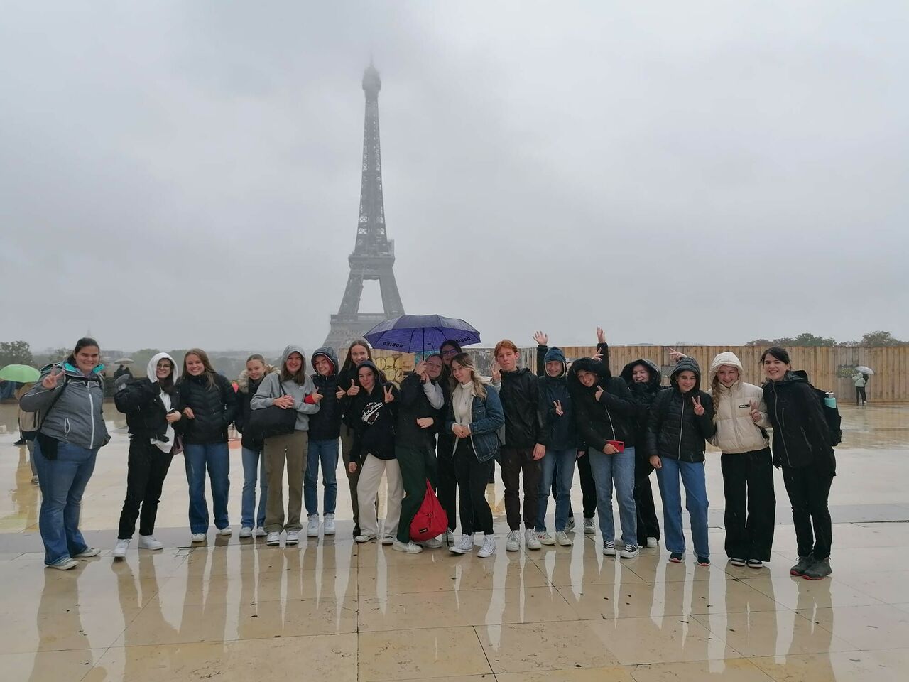Les 1ère ST2S à Paris 0 Les 1ère ST2S à Paris 0