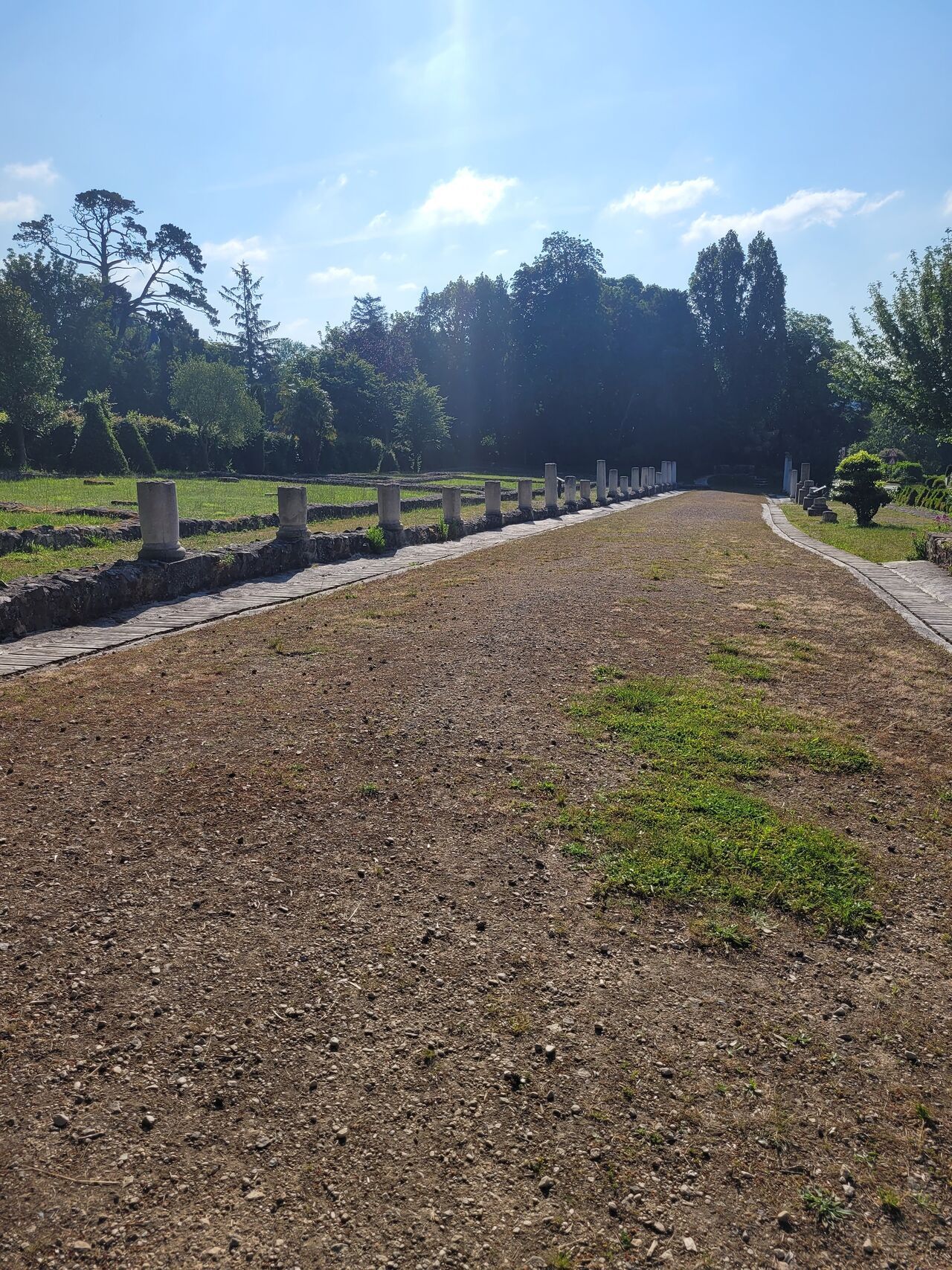 Sortie à Corseul des élèves de cinquièmes latinistes 1734095424368 Sortie à Corseul des élèves de cinquièmes latinistes 1734095424368