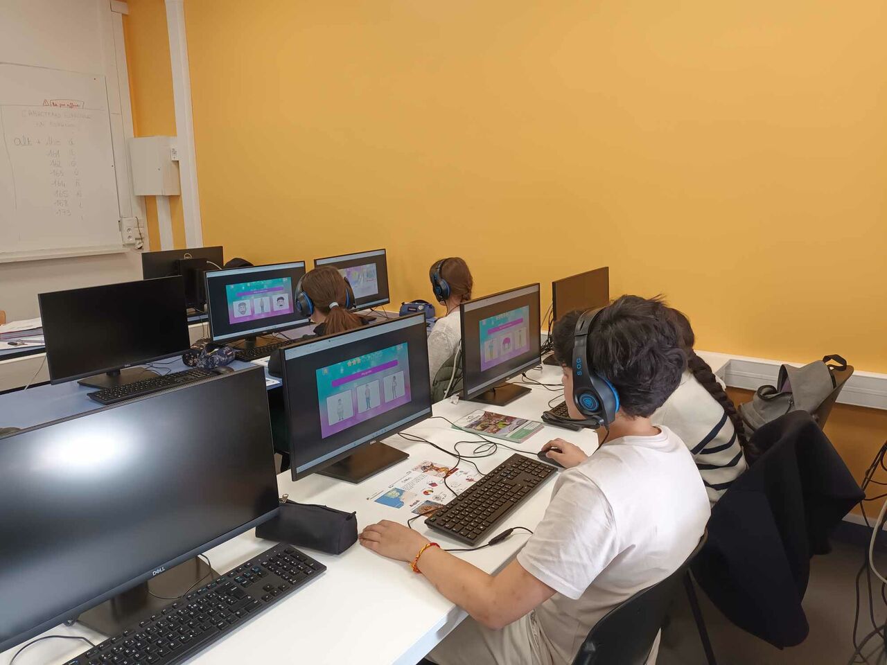 Escape Game pour les 6ème bilangue espagnol 4826221599943405888546683761449545975964746n Escape Game pour les 6ème bilangue espagnol 4826221599943405888546683761449545975964746n