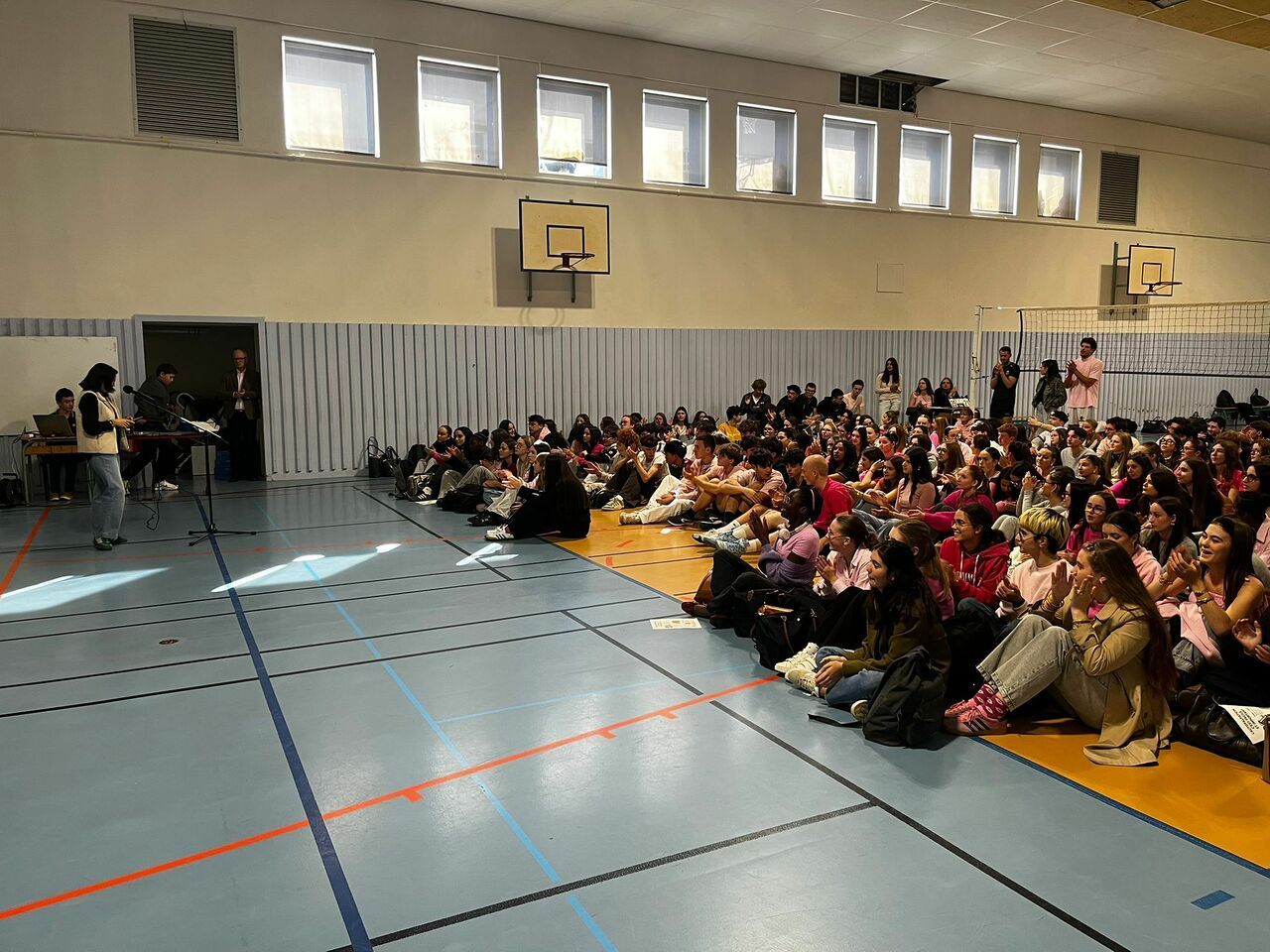 Octobre Rose : nos élèves de 1re se mobilisent avec énergie et cœur ! whatsappimage2025-10-16at1736131 Octobre Rose : nos élèves de 1re se mobilisent avec énergie et cœur ! whatsappimage2025-10-16at1736131