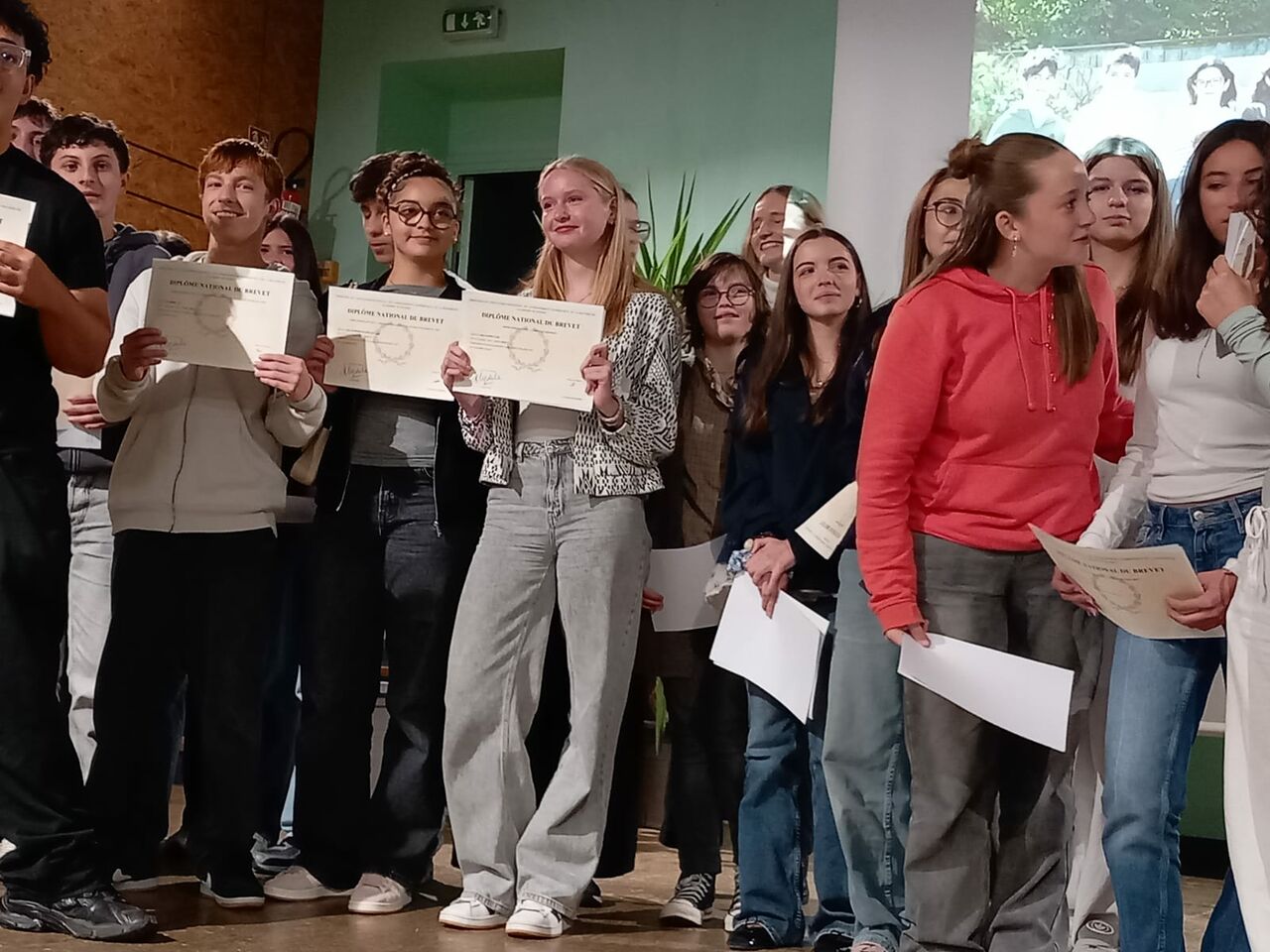 Cérémonie de remise  des diplômes du DNB et du BACCALAUREAT whatsappimage2025-10-18at0757163 Cérémonie de remise  des diplômes du DNB et du BACCALAUREAT whatsappimage2025-10-18at0757163